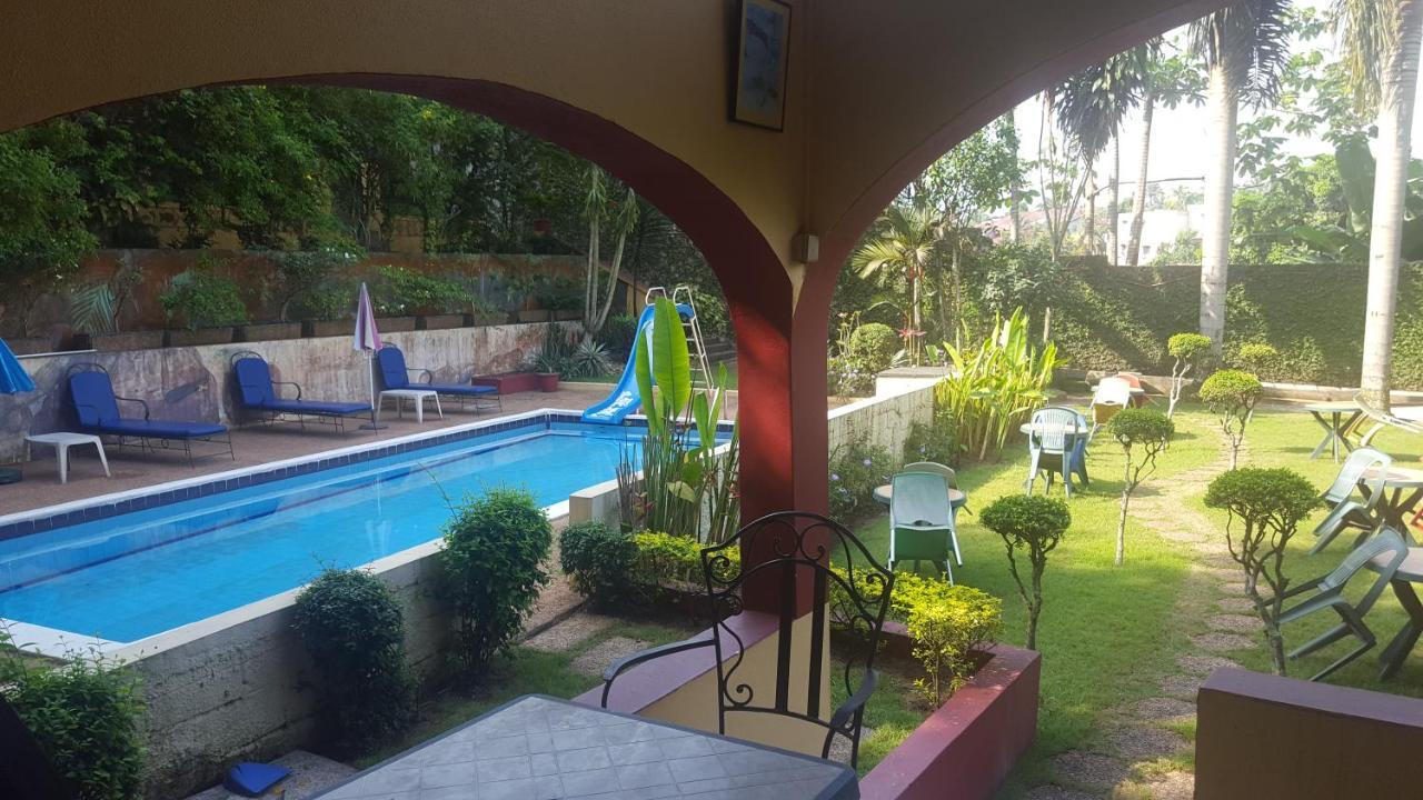 Residence Bertille Abidjan Cocody Exterior photo